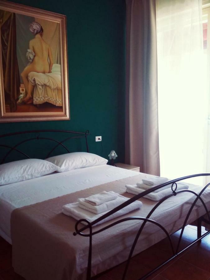 B&B Le Muse Ferrara Exteriör bild